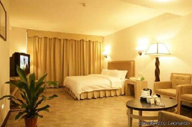 Guangzhou Tianda Hotel Room photo